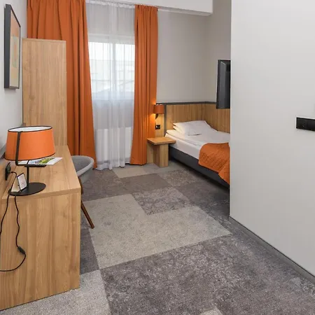 호텔 Hotel Wegierki Wegierki